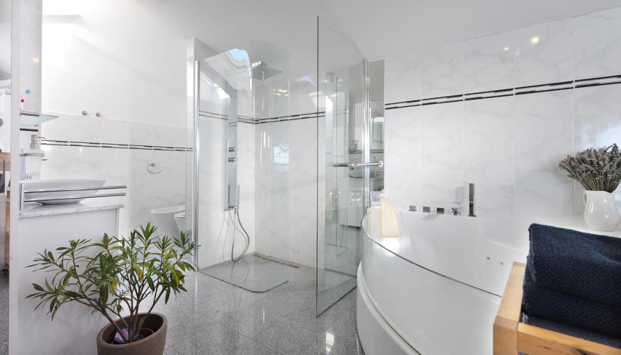 Villa Cablex Crveni Vrh Exteriör bild